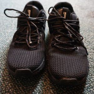 Black Avia men's shoes